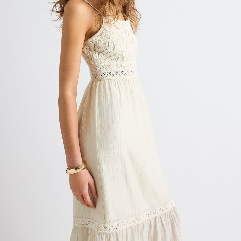 RW&CO. Sleeveless Crochet And Chiffon Midi Dress - Picture 5 of 6